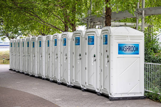 Best Portable bathroom rental  in Rogers City, MI